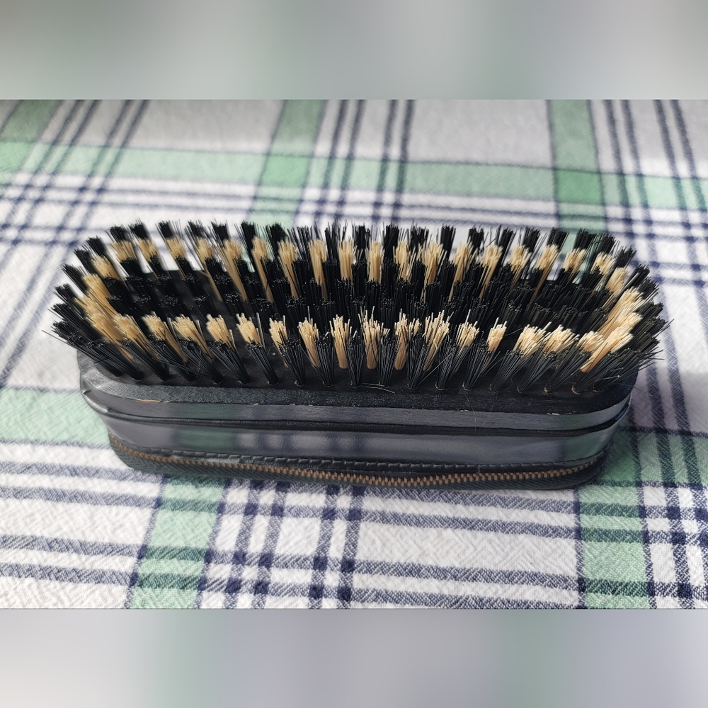 Men's Grooming Set - Picture 4 of 5